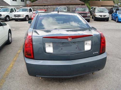 Cadillac CTS 2005 photo 2