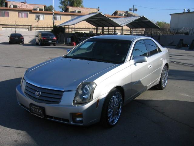 Cadillac CTS 2005 photo 2