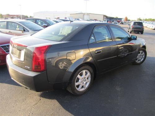 Cadillac CTS 2005 photo 2