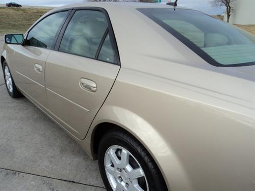 Cadillac CTS 2005 photo 2