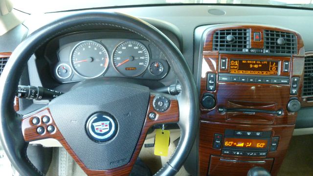 Cadillac CTS 2005 photo 12