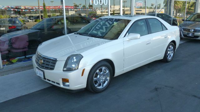Cadillac CTS 2005 photo 2