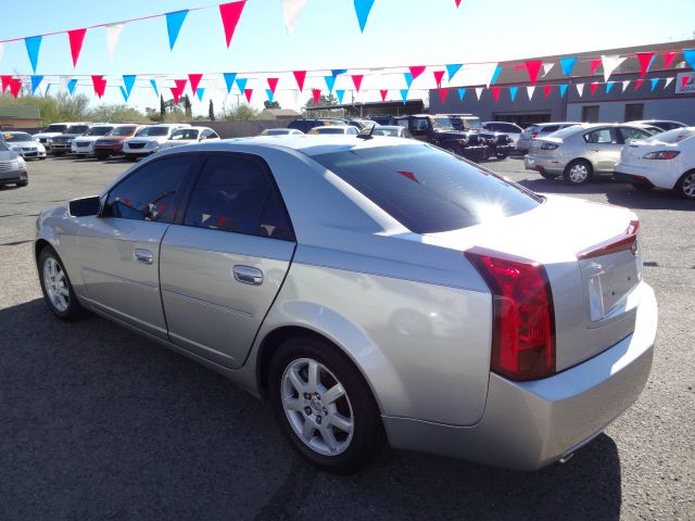 Cadillac CTS 2005 photo 2