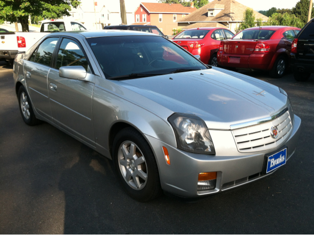 Cadillac CTS Hybrid SUV Sedan