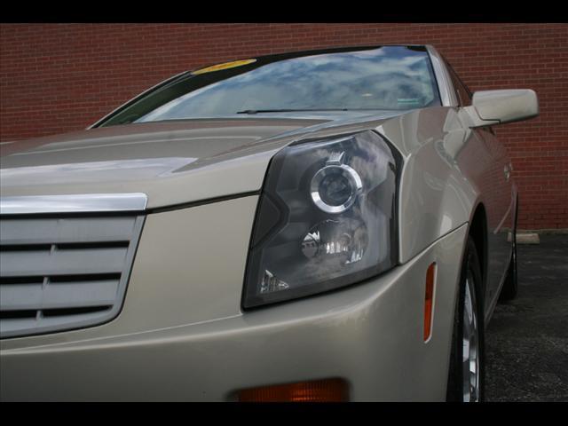 Cadillac CTS 2007 photo 2