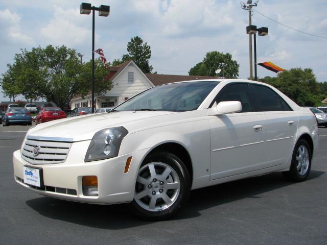 Cadillac CTS Base Sedan