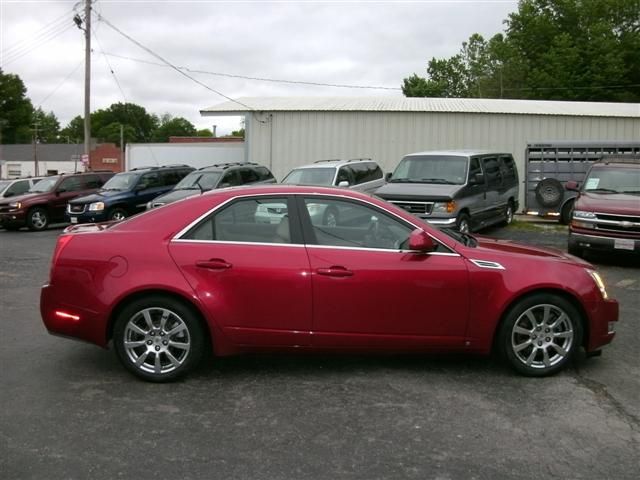 Cadillac CTS LX (leather) Sedan