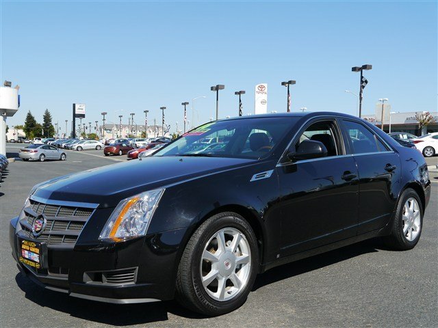 Cadillac CTS 2008 photo 2