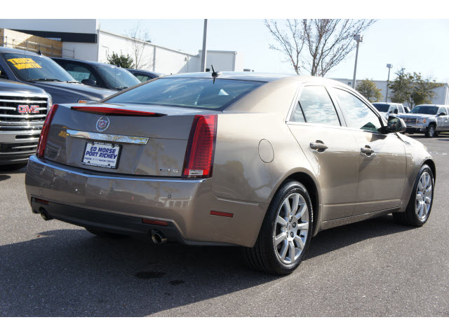 Cadillac CTS 2008 photo 2