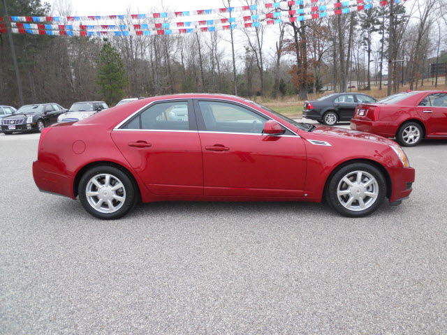 Cadillac CTS 2008 photo 2