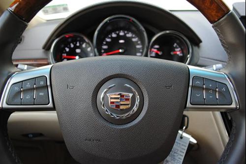 Cadillac CTS 2008 photo 2