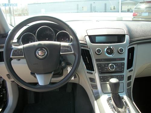 Cadillac CTS 2009 photo 1