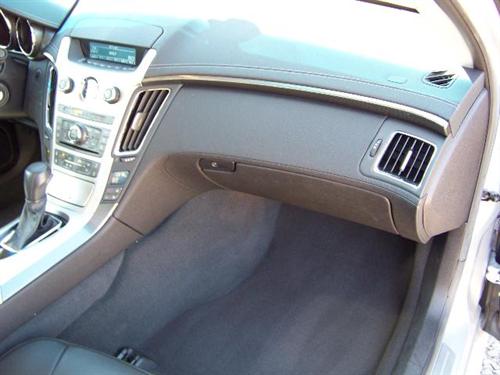 Cadillac CTS 2009 photo 2