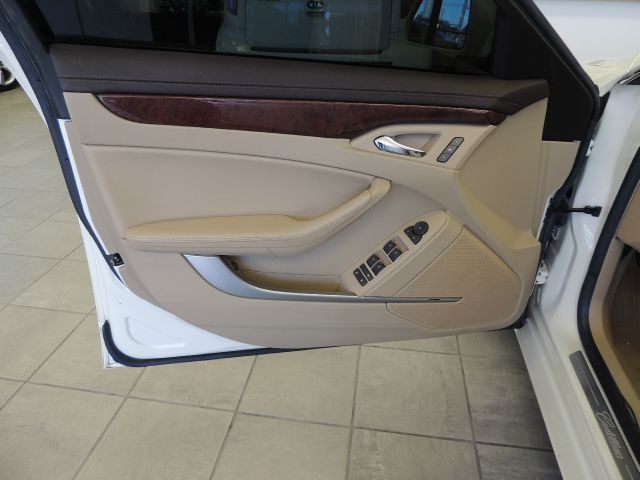 Cadillac CTS 2009 photo 1