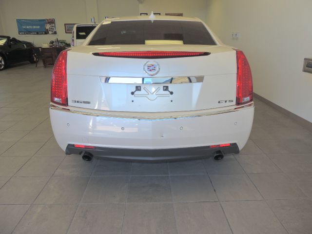 Cadillac CTS 2009 photo 2