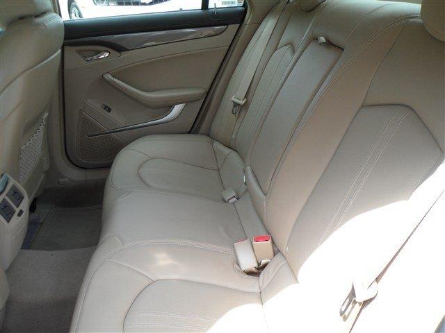 Cadillac CTS 2009 photo 2