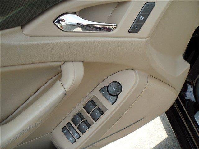 Cadillac CTS 2009 photo 9