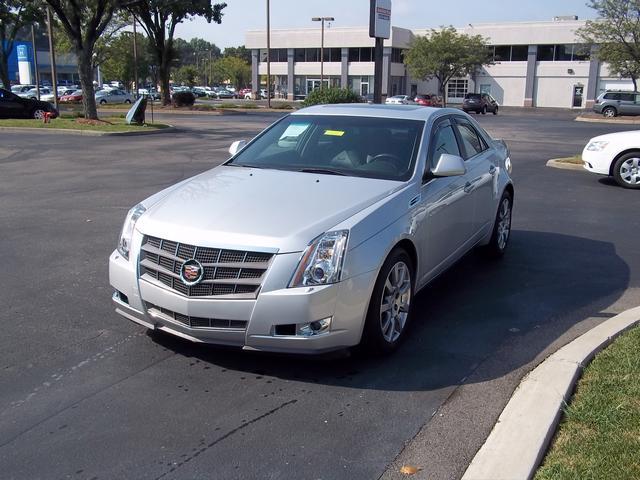 Cadillac CTS 2009 photo 2