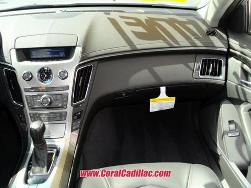 Cadillac CTS 2009 photo 1