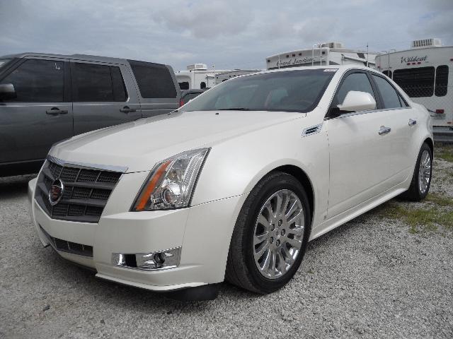 Cadillac CTS 2010 photo 2