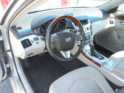 Cadillac CTS 2010 photo 3