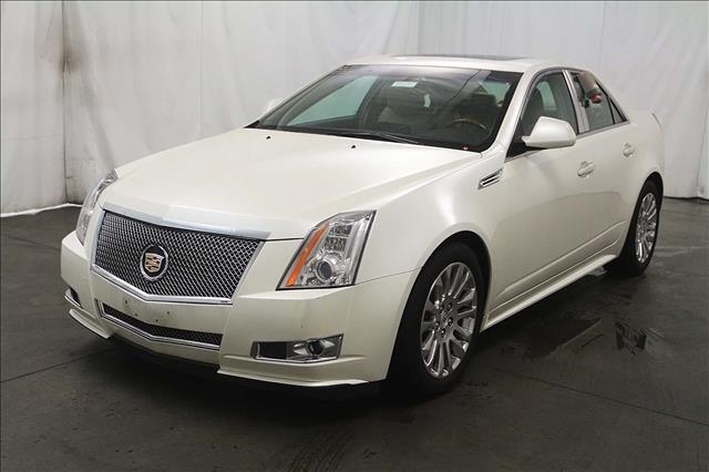 Cadillac CTS 2010 photo 1