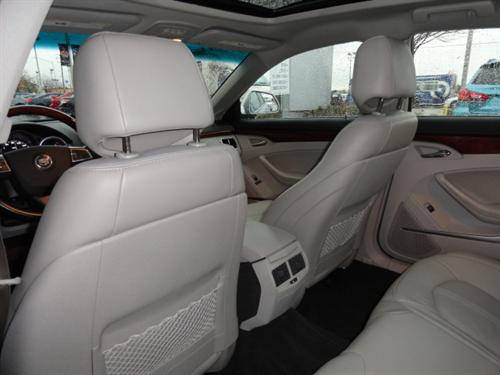 Cadillac CTS 2010 photo 1