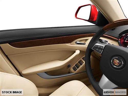 Cadillac CTS 2010 photo 2