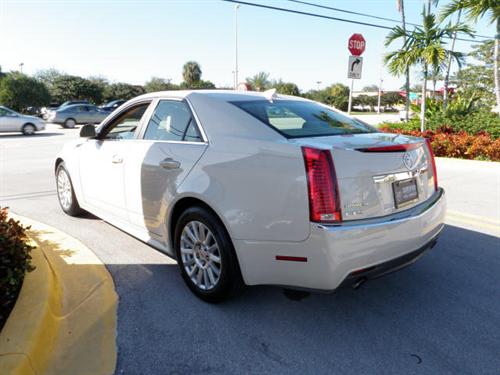 Cadillac CTS 2010 photo 3