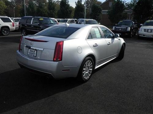 Cadillac CTS 2010 photo 2