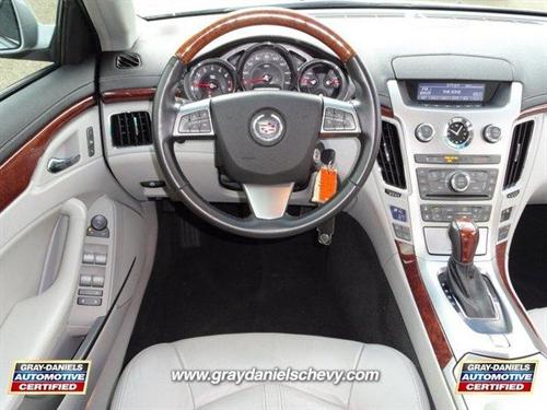Cadillac CTS 2010 photo 3
