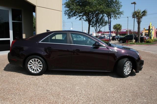 Cadillac CTS 2010 photo 3