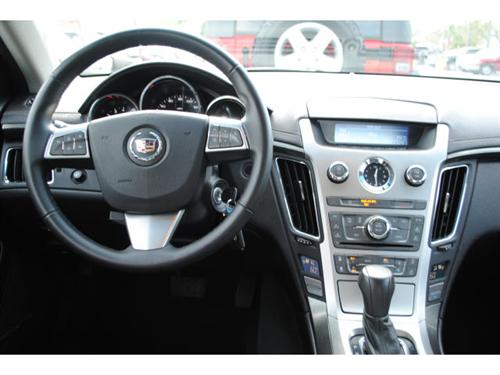 Cadillac CTS 2010 photo 4