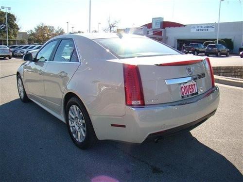 Cadillac CTS 2011 photo 1