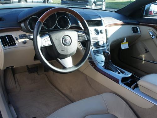 Cadillac CTS 2011 photo 3