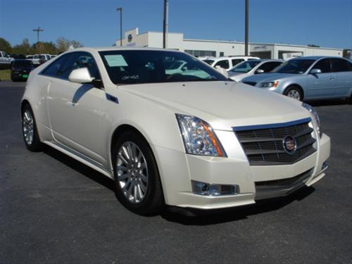 Cadillac CTS 2011 photo 2