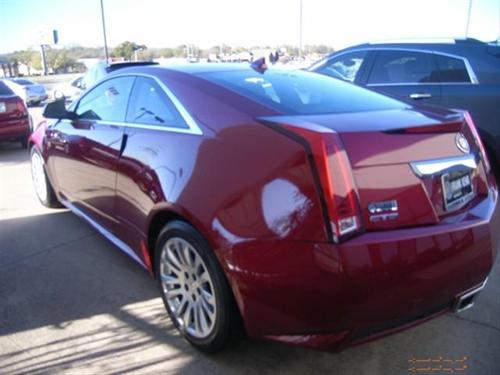 Cadillac CTS 2011 photo 2