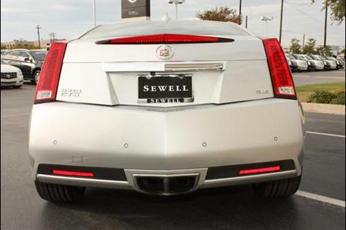 Cadillac CTS 2011 photo 2