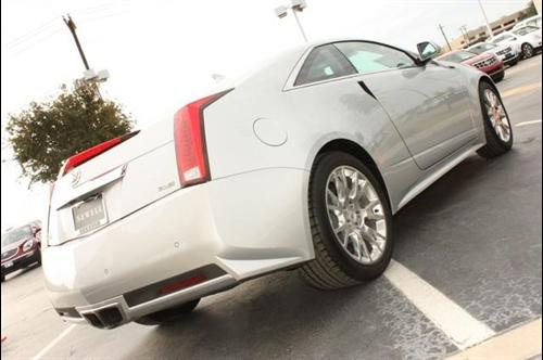 Cadillac CTS 2011 photo 3