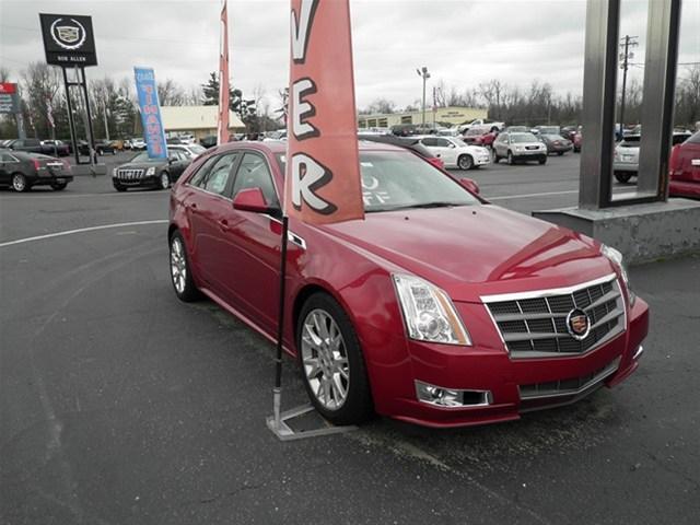 Cadillac CTS 2011 photo 1