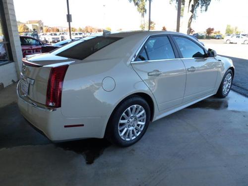 Cadillac CTS 2011 photo 2