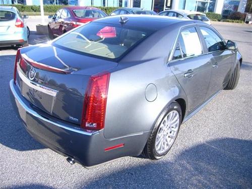 Cadillac CTS 2011 photo 1