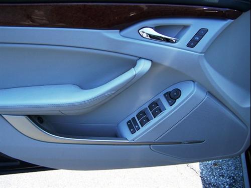 Cadillac CTS 2011 photo 3