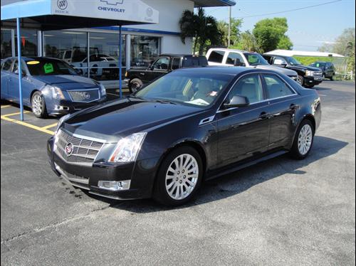 Cadillac CTS 2011 photo 1
