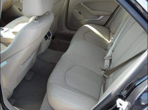 Cadillac CTS 2011 photo 2