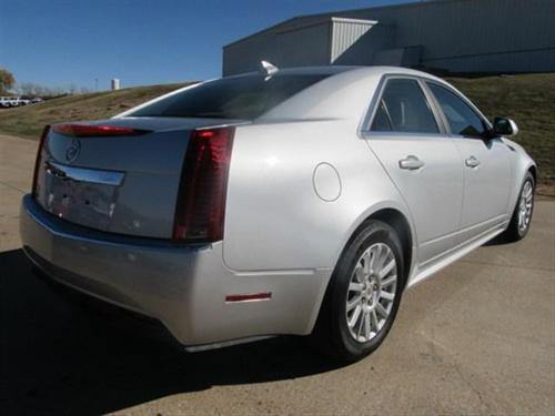 Cadillac CTS 2011 photo 2