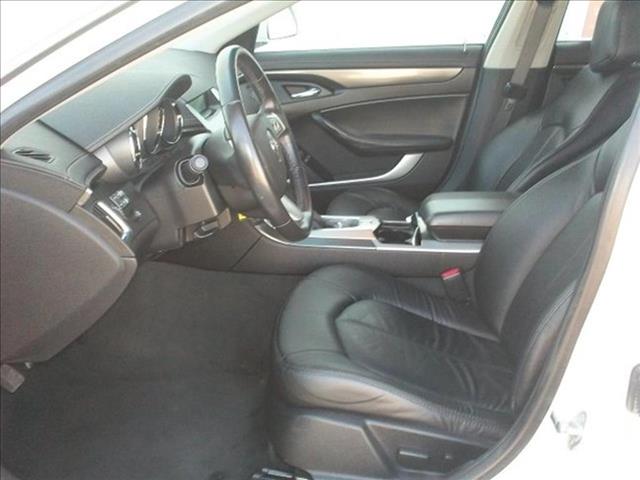 Cadillac CTS 2011 photo 1