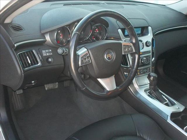 Cadillac CTS 2011 photo 3