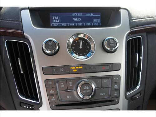 Cadillac CTS 2011 photo 1