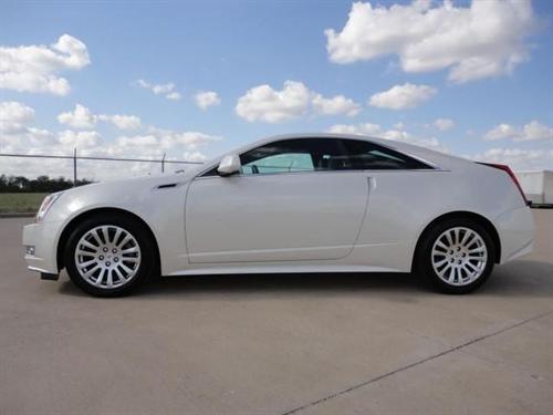 Cadillac CTS 2011 photo 2